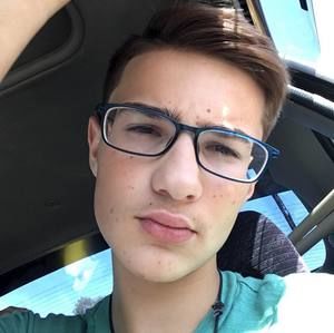 Meet your Posher, Jonathon